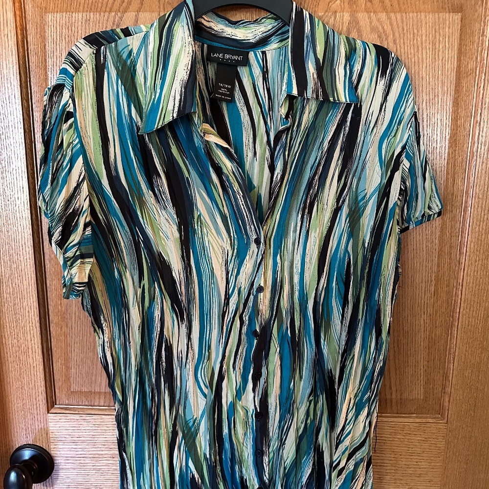 Lane Bryant Blue/Green Cap Sleeve Blouse.  Size 14/16 W.